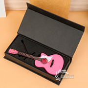 可刻字粉色木制迷你民谣，吉他模型电吉他摆件男女朋友生日圣诞礼物