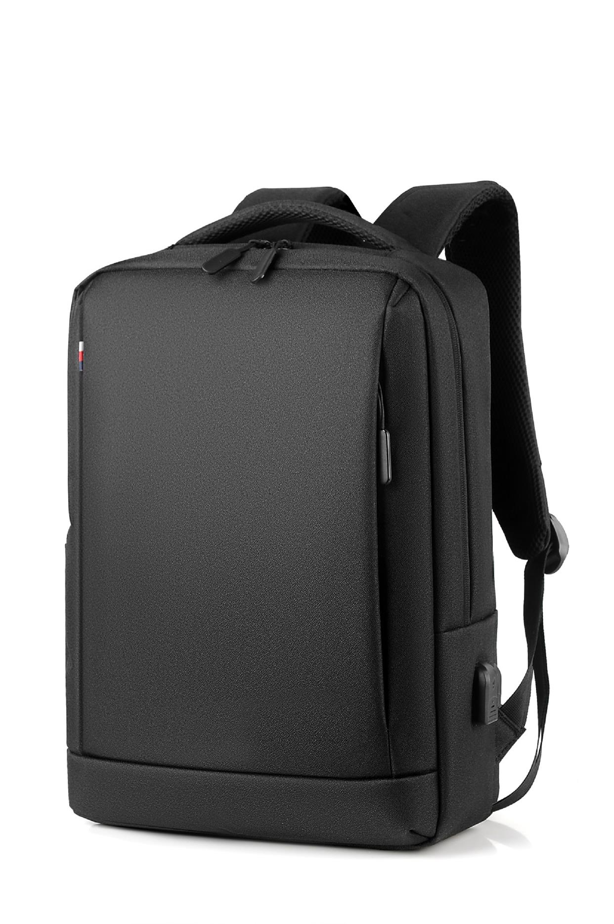 高档电脑包15.6英寸双肩包男时尚，休闲旅行背包，防泼水学生潮流书包
