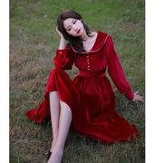 春秋季娃娃领收腰长袖金丝绒连衣裙，女法式复古气质赫本风红色裙子