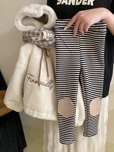 韩国女童装羊羔毛连帽字母刺绣卫衣+补丁条纹加绒打底裤韩范套装