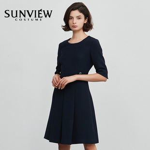 sunview尚约藏蓝色中袖连衣裙，圆领荷叶边裙摆2023年秋冬女装通勤