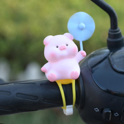 电动车装饰品小摆件小猪风车摩托车公仔车载创意自行车小配件可爱