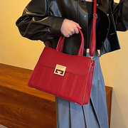 红色大包包女2023秋季时尚，百搭大容量婚包高级洋气斜挎手提包