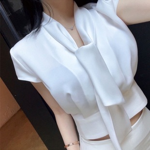 韩国东大门气质名媛女人味性感绑带，v领短款短袖衬衫上衣女夏