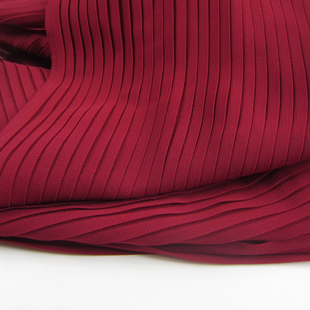 服装布料暗红酒红色风琴，百褶压皱珍珠雪纺半身长连衣裙面料10.