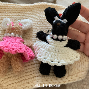 韩国进口白色毛线裙子兔子钥匙扣ins同款可爱毛绒包包挂件