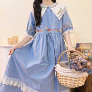 复古蓝色尖尖领蕾丝花边大翻领短袖连衣裙日系可爱兔子花朵刺绣裙