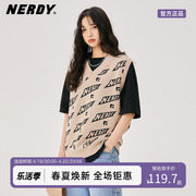 nerdy2022春夏斜面logo针织背心，v领无袖，宽松短款马甲外套女潮