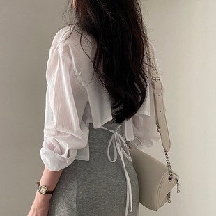 韩国chic春季长袖雪纺，防晒衫设计感小心机后背绑带露背短款衬衫女