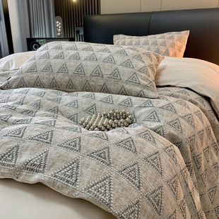 简约现代风60S色织全棉立体浮雕四件套纯棉裸睡被套1.8m床上用品