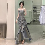 元旦晚会礼服小众，结婚伴娘服主持女元会人高级感香槟色礼器毕业