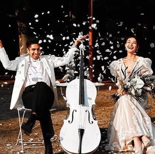 婚纱道具户外白色遮阳伞三亚海边时尚摄影旅拍大提琴桌椅套装