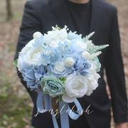 冰川蓝浅蓝白色手捧花仿真玫瑰花新娘登记求婚结婚花束婚礼道具