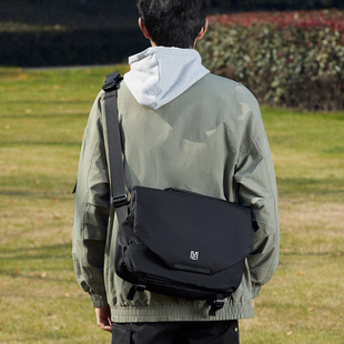 木村耀司电脑包通勤包男大容量男生斜挎包单肩包笔记本挎包背包