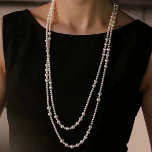 一款多戴大小珍珠长项链镜面，光淡水珍珠，毛衣链长款多层锁骨链百搭
