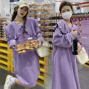 紫色连衣裙女中长款秋冬季2023宽松别致漂亮木耳边卫衣长裙潮