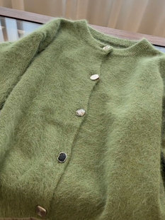 chao级!韩系小众绿色，圆领马海毛毛衣女软糯羊毛针织开衫