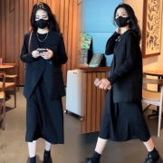 女士马甲小西装百搭外套，女春夏秋设计感高级显瘦坎肩西服马夹上衣