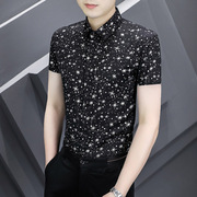 男士冰丝七分袖衬衫韩版潮流痞帅短袖夏季发型师，修身中袖印花衬衣