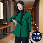 绿色西装外套女士2024秋季韩版休闲大码高级感小个子西服上衣