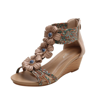 坡跟凉鞋女夏民族风百搭中跟厚底花朵时尚妈妈，凉鞋包跟罗马鞋