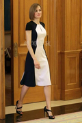 欧洲站西班牙王妃同款连衣裙夏2024时尚黑白拼色通勤OL职业裙白领