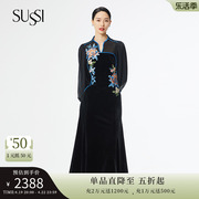 SUSSI/古色23春季商场同款黑色刺绣V领新中式鱼尾连衣裙礼服女