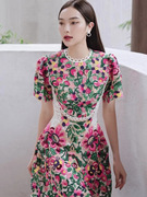 越南小众设计师品牌2024蕾丝，水溶花大花朵，玫红色连衣裙1014