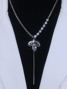 银色叶子毛衣链女项链，2023年潮小众设计轻奢高级感长款卫衣链