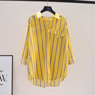 黄色条纹衬衫女2023秋季韩版蝙蝠，袖中长款衬衣，设计感休闲上衣