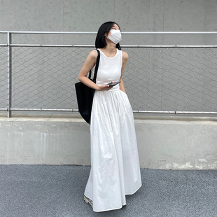 自制小众赫本风白色连衣裙女高级感法式气质收腰无袖背心长款伞裙