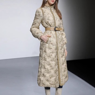 2023冬季气质优雅珍珠织带装饰收腰长款绣花蕾丝90白鸭绒外套