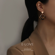 复古豹纹耳钉女轻奢高级感小众设计2023镀18k金钛钢(金钛钢)耳环耳饰