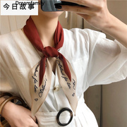 韩国chic菱形装饰小丝巾欧美气质，字母黑色发带尖角小领巾头巾围巾