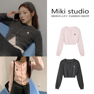 Miki studio定制RR韩R&R刺绣小标短款 纯色收腰 长袖针织开衫女