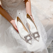 法式新娘结婚鞋2023年春季伴娘白色，低跟鞋女粗跟尖头气质优雅