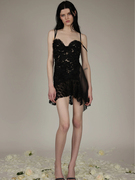 Aiyu轻奢小众黑色玫瑰立体花朵半透蕾丝吊带裙2024宴会礼服裙