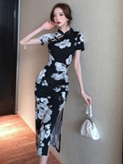 旗袍2024中国风女装晚礼服，盐系轻熟印花改良式，性感收腰连衣裙