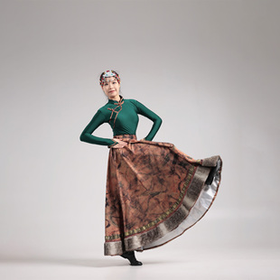 2024女款藏族舞蹈演出服定制少数民族西藏节日表演学生艺考服