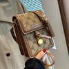 今年流行小包包女2024法式小众复古春夏手机包时尚迷你小方包