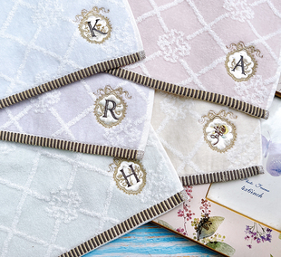 字母玫瑰。欧式宫廷花纹，出口日本云朵般柔软的纯棉精美刺绣小方巾