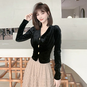 卡卡女装韩版气质小香风丝绒上衣单排扣V领开衫外套