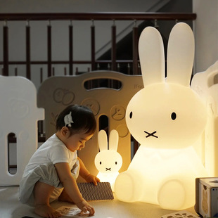 超大号兔子灯ins儿童房睡眠夜灯卧室床头装饰台灯护眼氛围落地灯