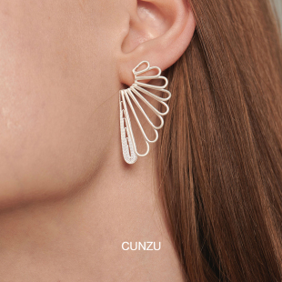 cunzu声东集西99银纯手工蜂，⻦扇形耳环，小众轻奢珠宝重工纯银首饰