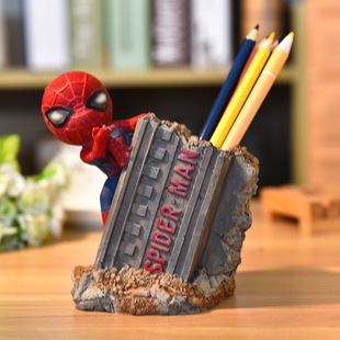 蜘蛛侠笔筒收纳盒创意个性桌面，摆件男生生日礼物特别实用创意同学