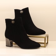 哈森女靴2022秋冬尖头水钻异型跟高跟欧美时装短靴女HA227903