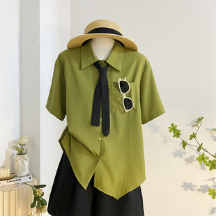 抹茶绿色领带衬衫女夏季设计感小众不规则宽松减龄学院风短袖上衣