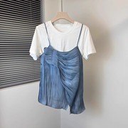 时尚套装夏季女装孔雀蓝褶皱，小众吊带衫休闲白色t恤两件套