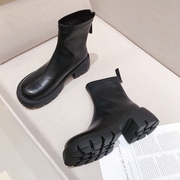 韩国瘦瘦靴粗跟厚底短筒骑士靴，马丁靴秋季软皮，后拉链短靴子女