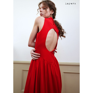 Layers 圆形露背设计 立体弧形裙摆 复古正红简约长款连衣裙